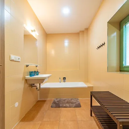 Klobasna By Interhome *